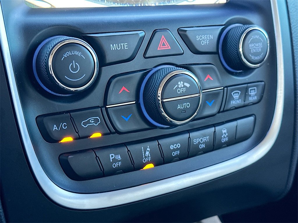 Used 2020 Dodge Durango Citadel w/ Technology Group image 16