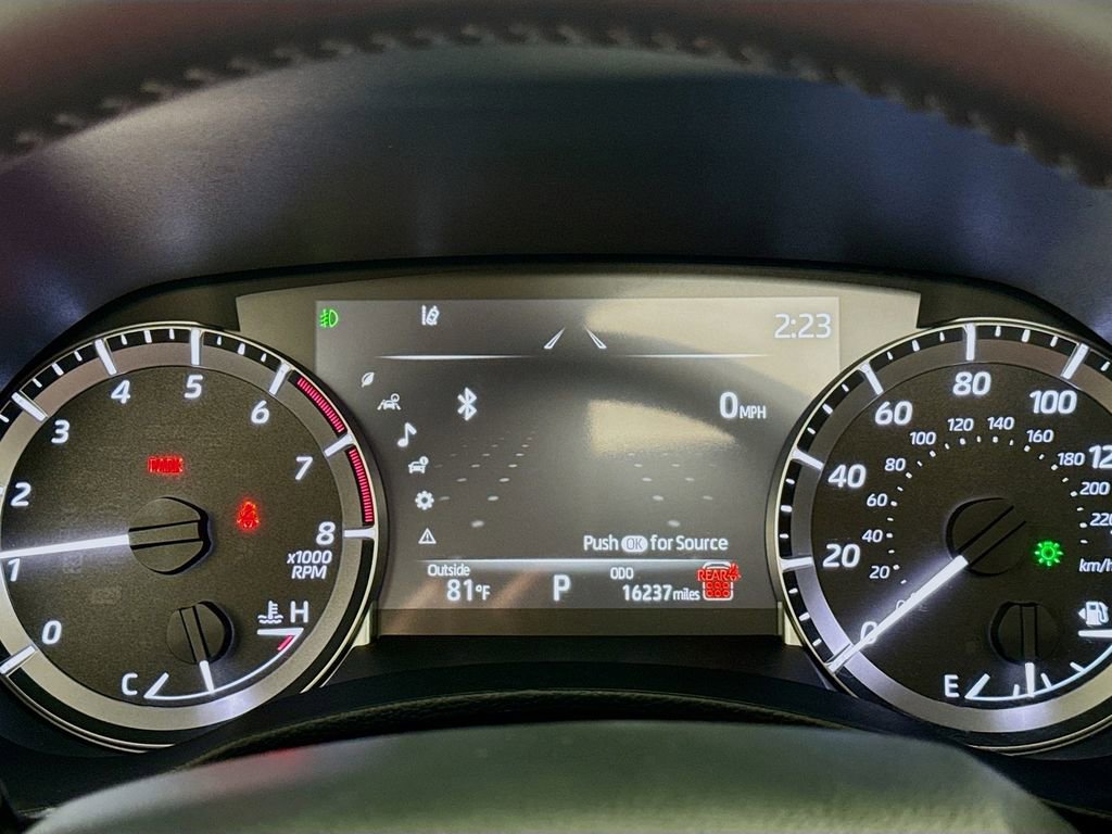 Certified 2024 Toyota Highlander XLE image 12