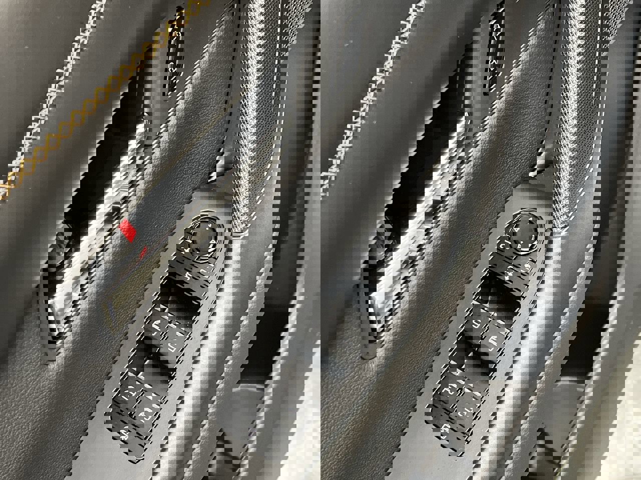 Certified 2025 MAZDA CX-50 2.5 Hybrid w/ Premium Plus Pkg image 9