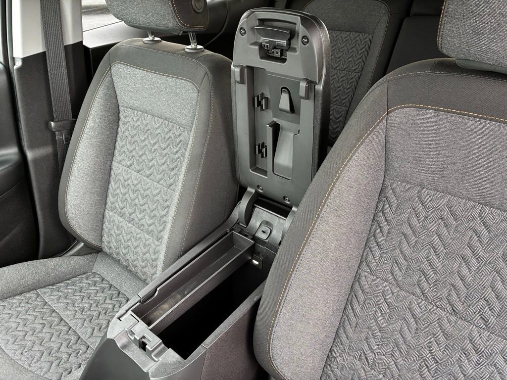 Used 2024 Chevrolet Equinox LT w/ LPO, Floor Liner Package image 33