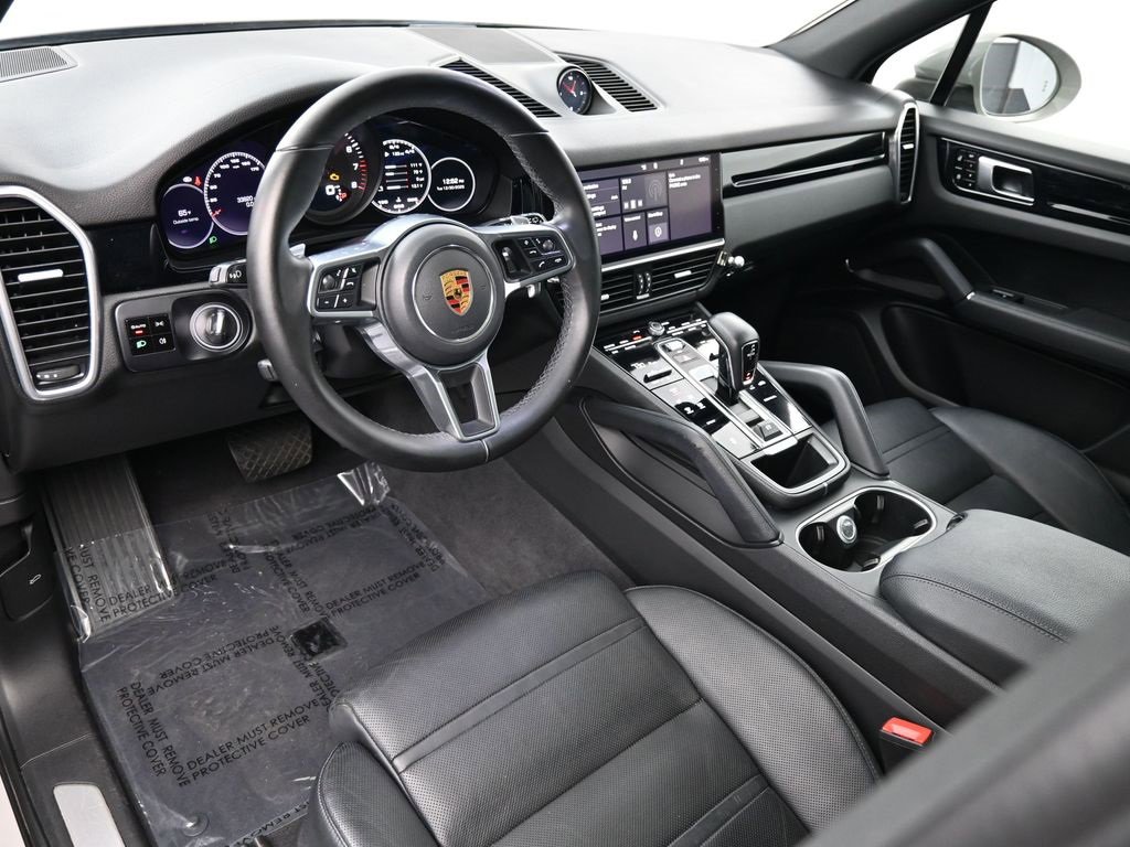 Used 2021 Porsche Cayenne image 4
