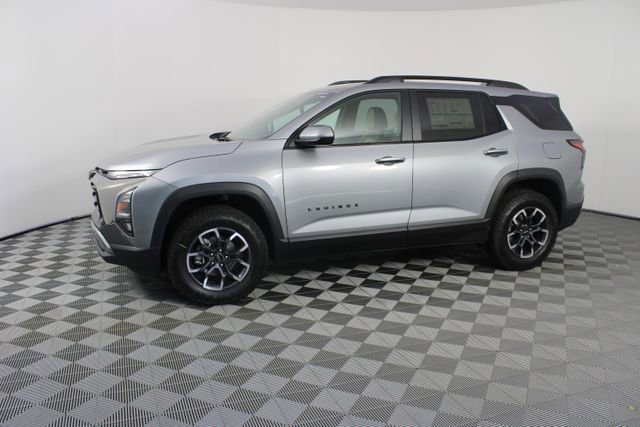 New 2026 Chevrolet Equinox ACTIV image 2