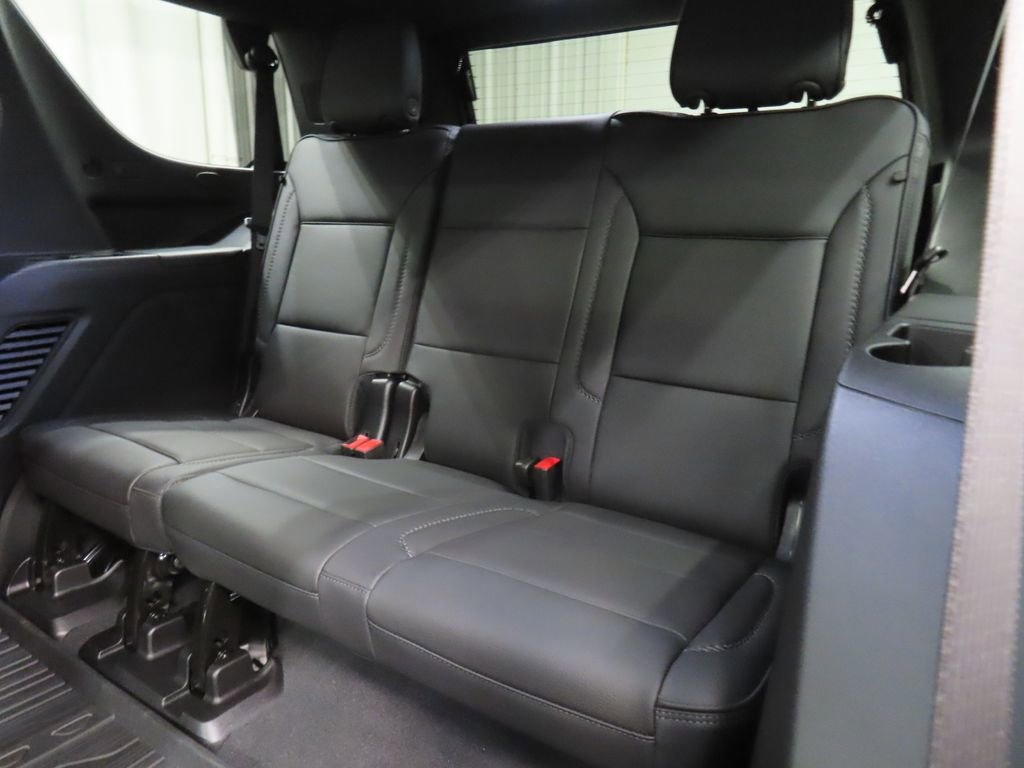 Used 2026 GMC Yukon Denali w/ Denali Reserve Package image 17