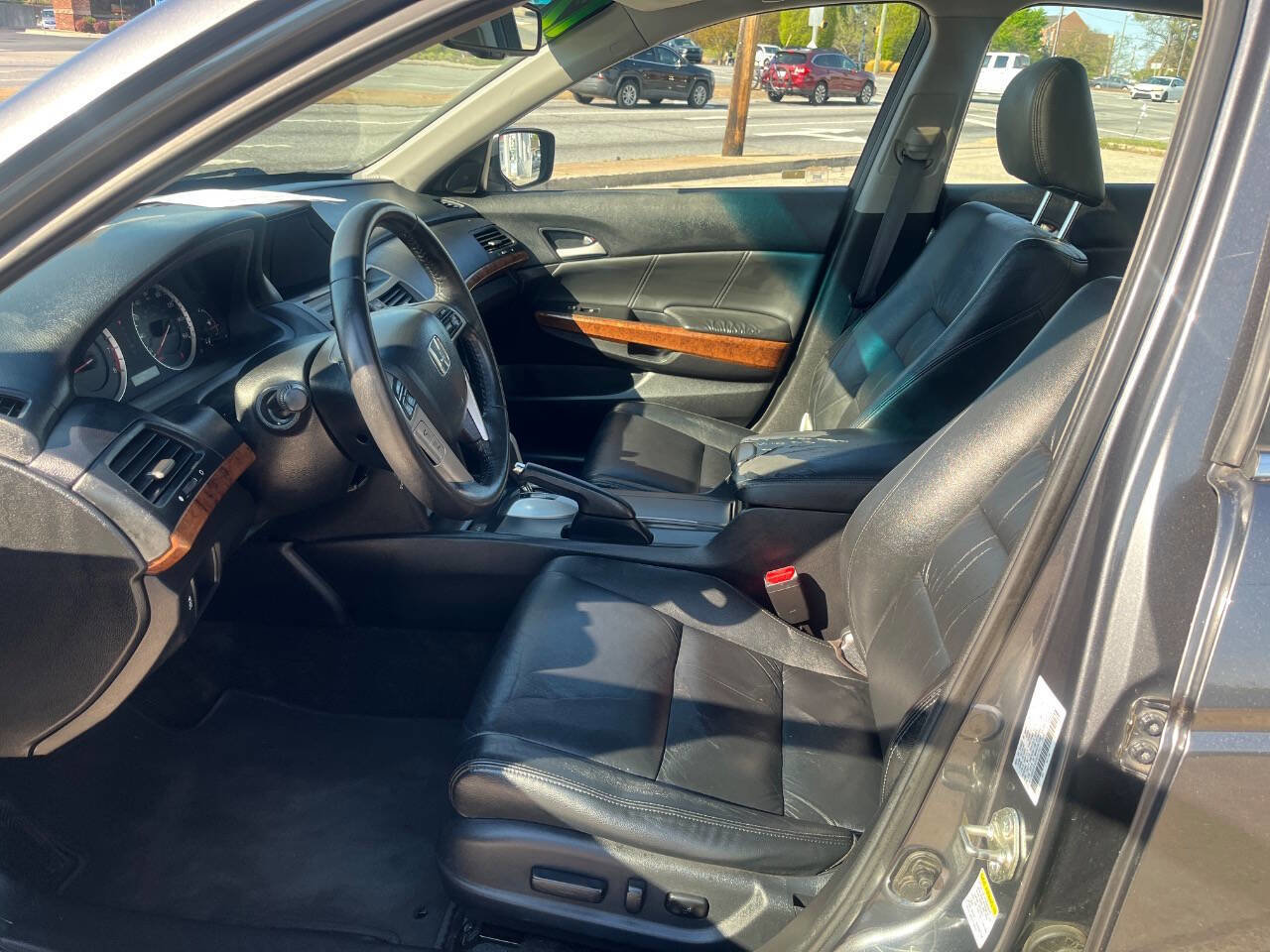 Used 2012 Honda Accord EX-L image 9