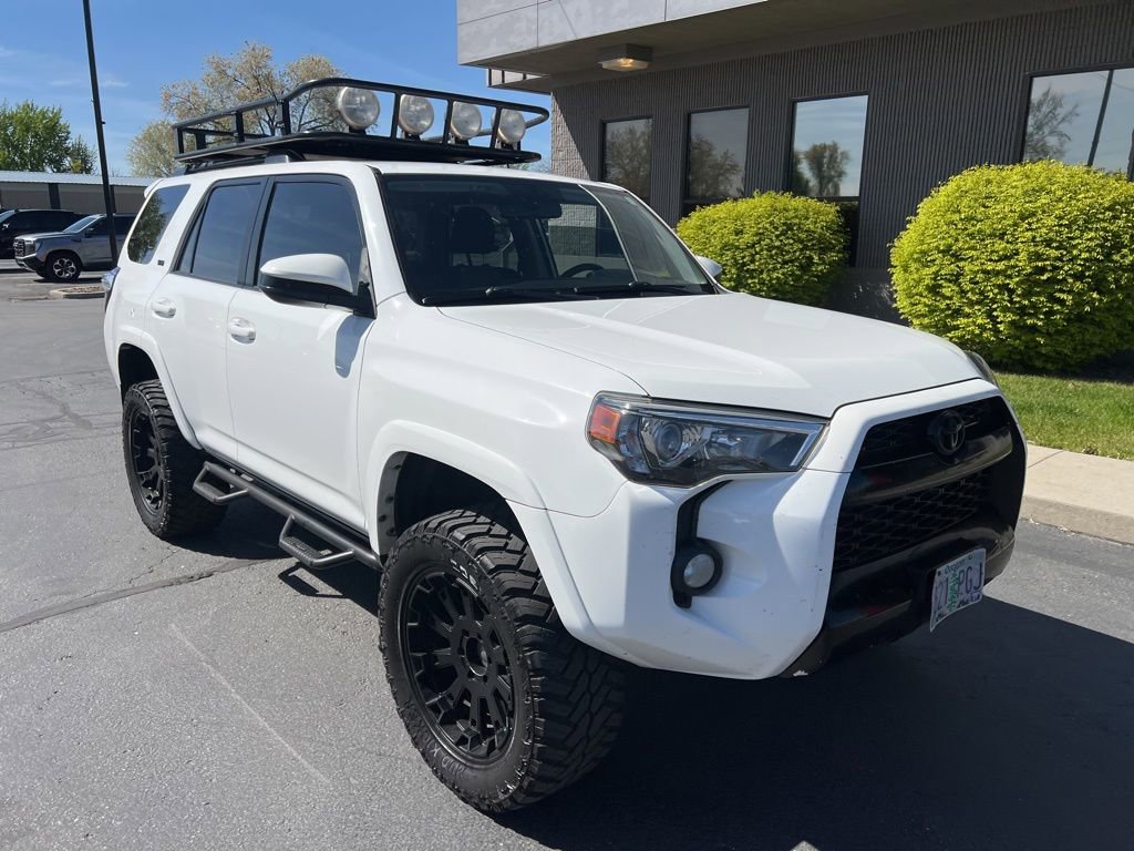 Used 2016 Toyota 4Runner SR5 AWD/4WD image 1