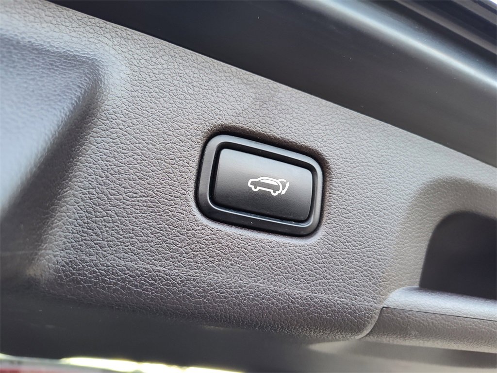 Used 2020 Hyundai Palisade Limited image 11