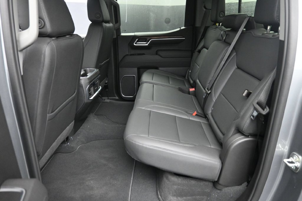 New 2026 GMC Sierra 1500 SLT w/ SLT Premium Plus Package AWD/4WD image 11