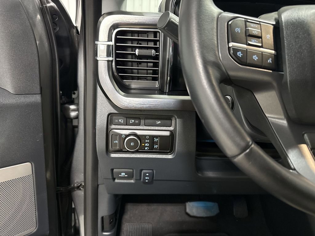 Used 2024 Ford F250 Lariat image 18