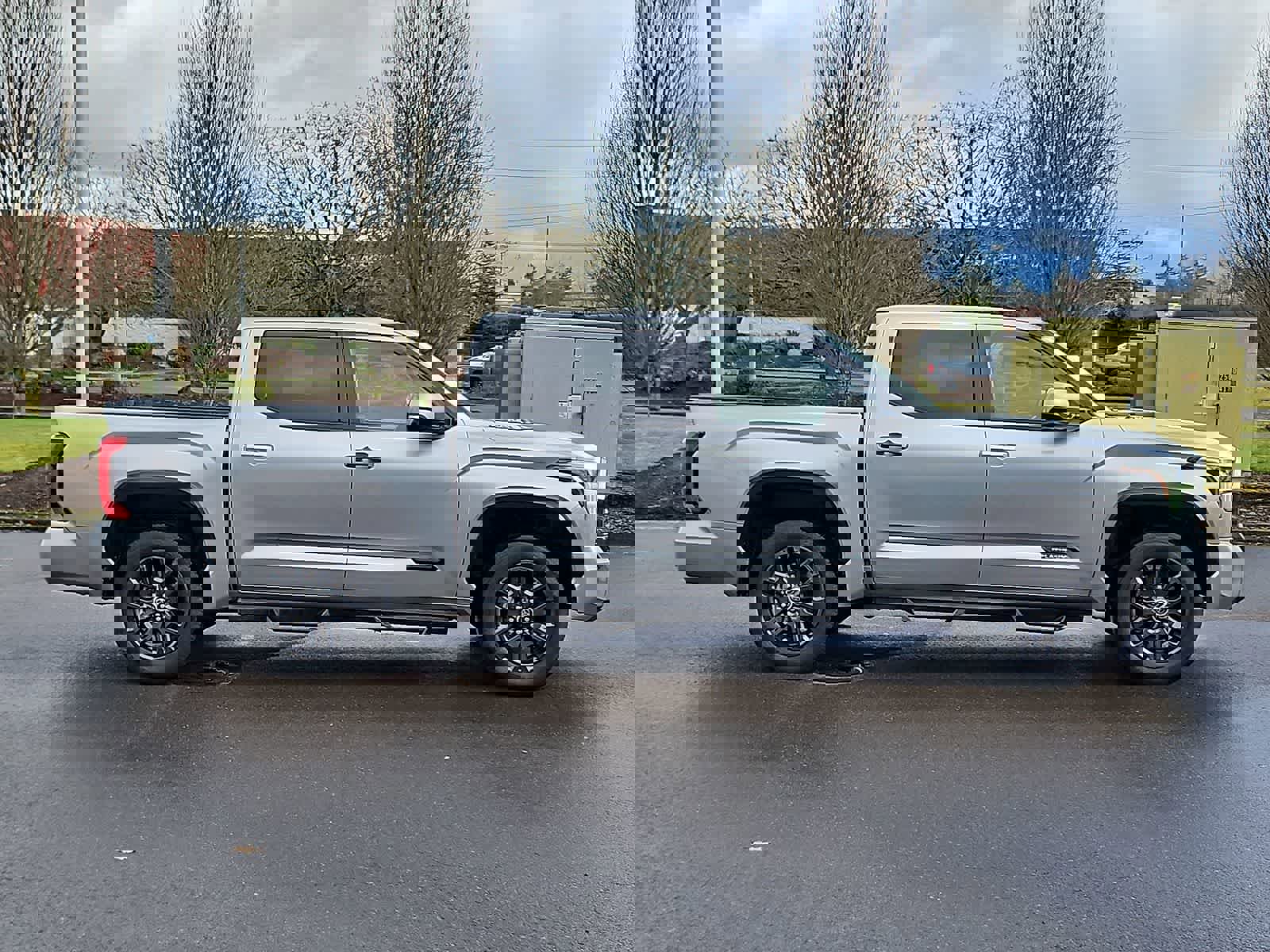 Used 2022 Toyota Tundra Platinum image 7