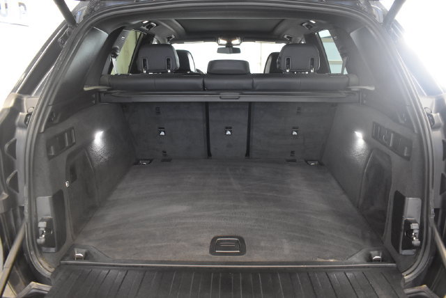 Used 2021 BMW X5 xDrive40i w/ Premium Package AWD/4WD image 16
