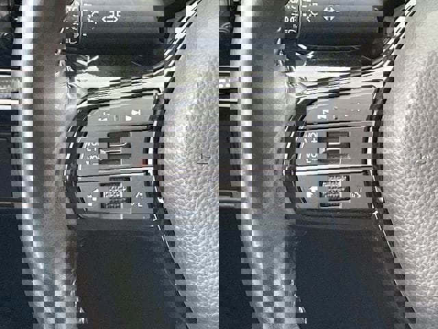 Used 2025 Honda CR-V EX-L image 12