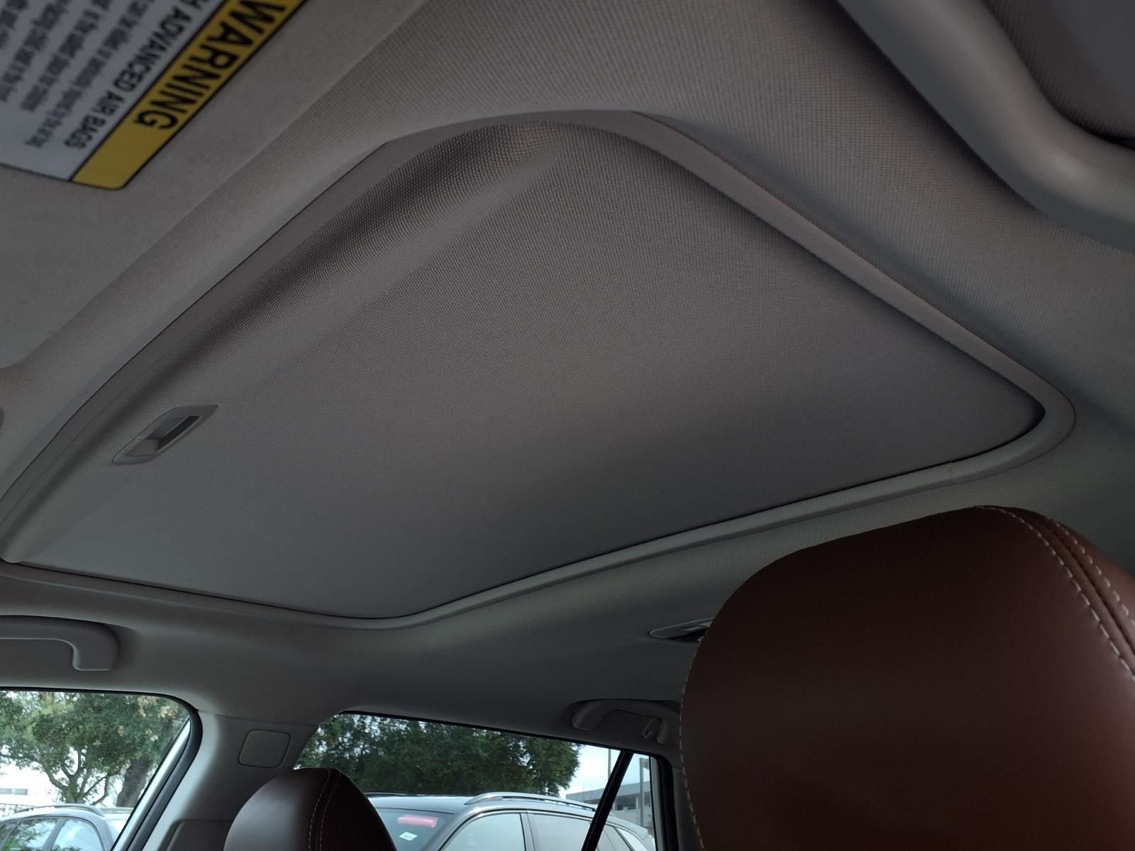 Used 2017 Subaru Outback 3.6R Touring image 16