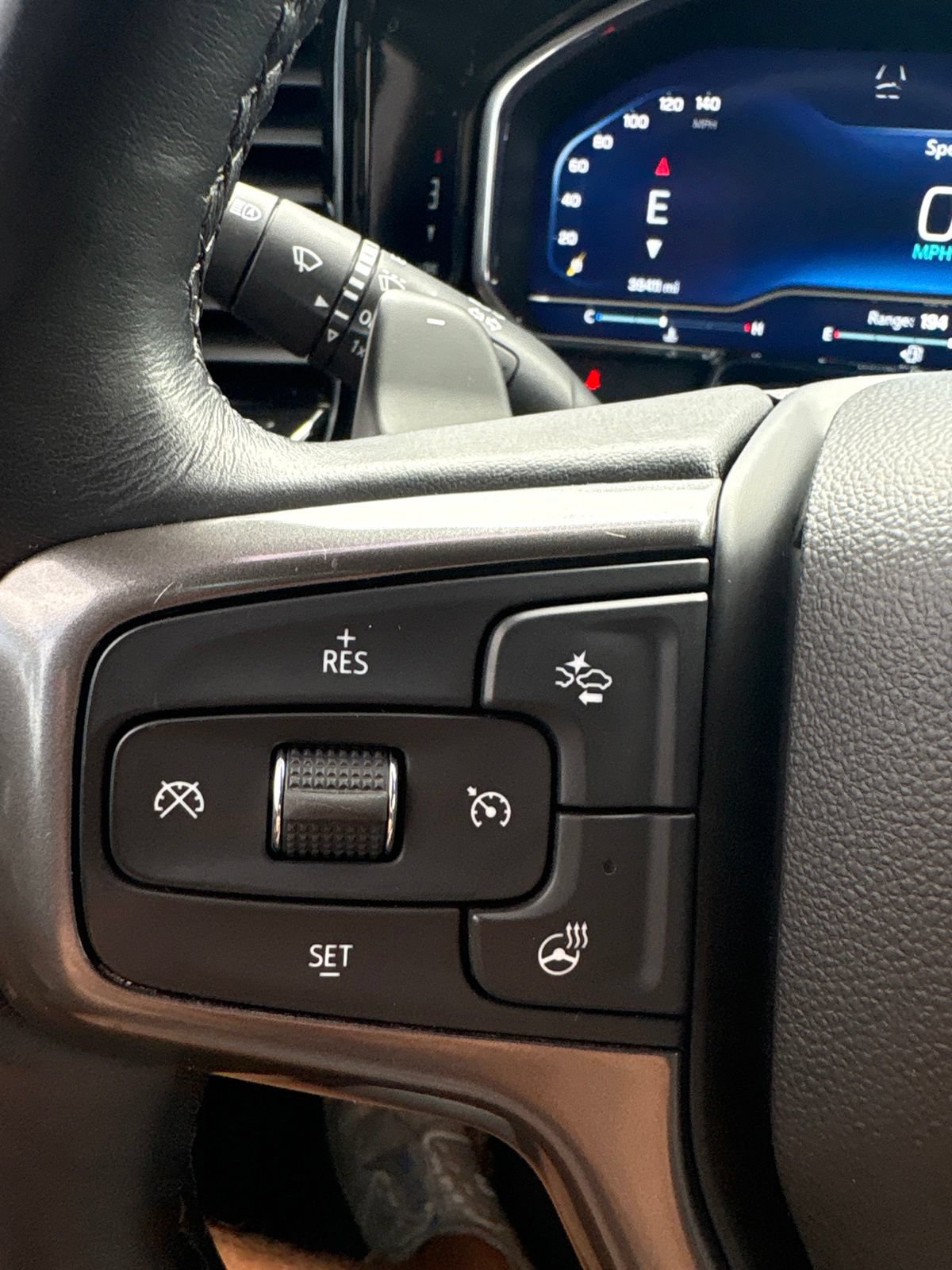 Used 2022 Chevrolet Silverado 1500 ZR2 w/ Technology Package AWD/4WD image 24