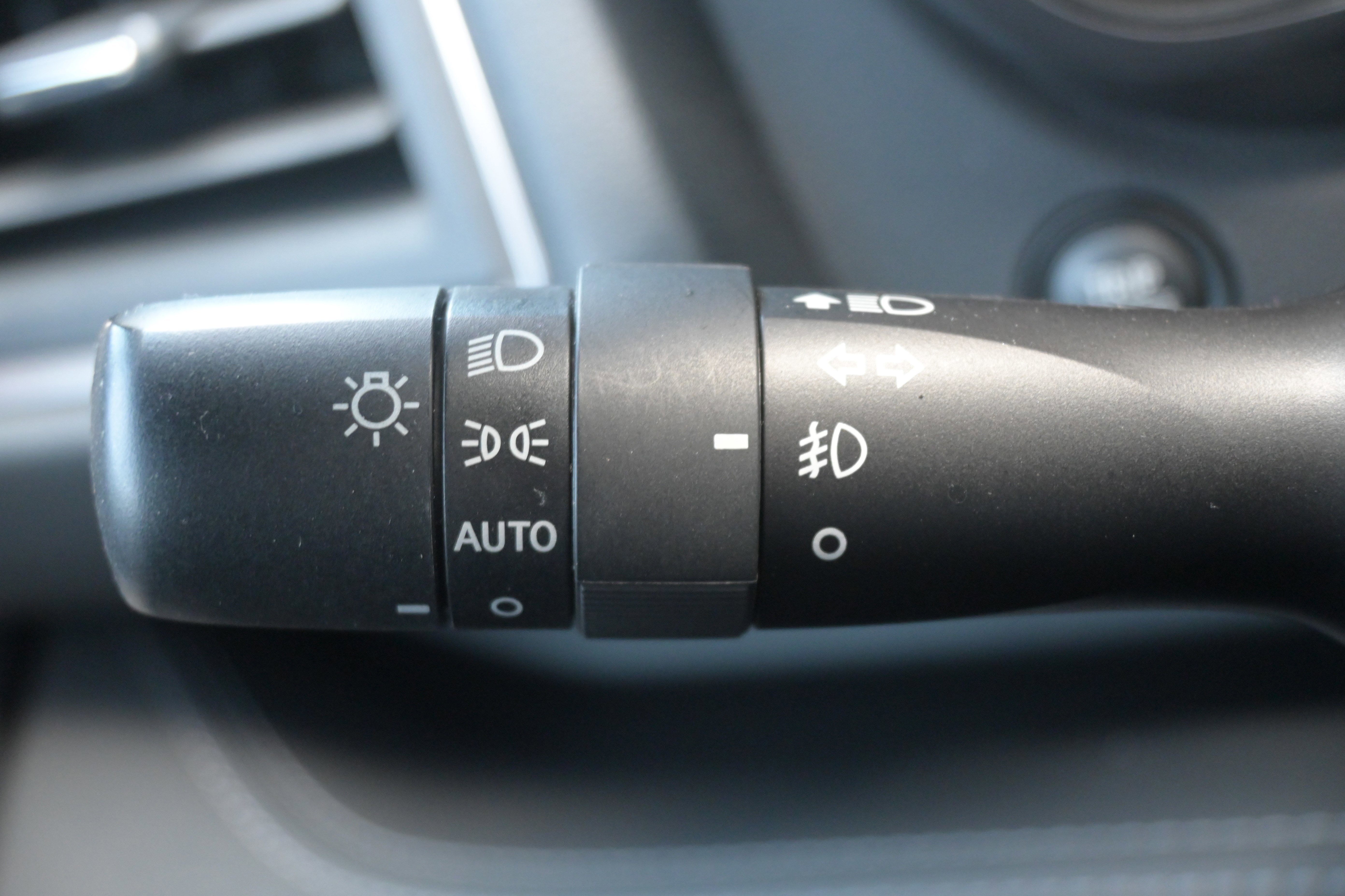 Certified 2023 Subaru Ascent Limited w/ Technology Package image 29