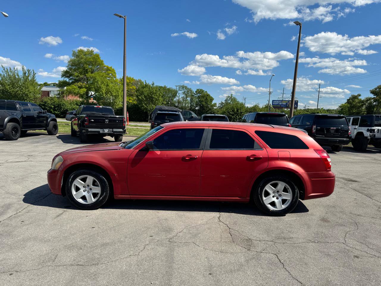 Used 2005 Dodge Magnum SE RWD image 6