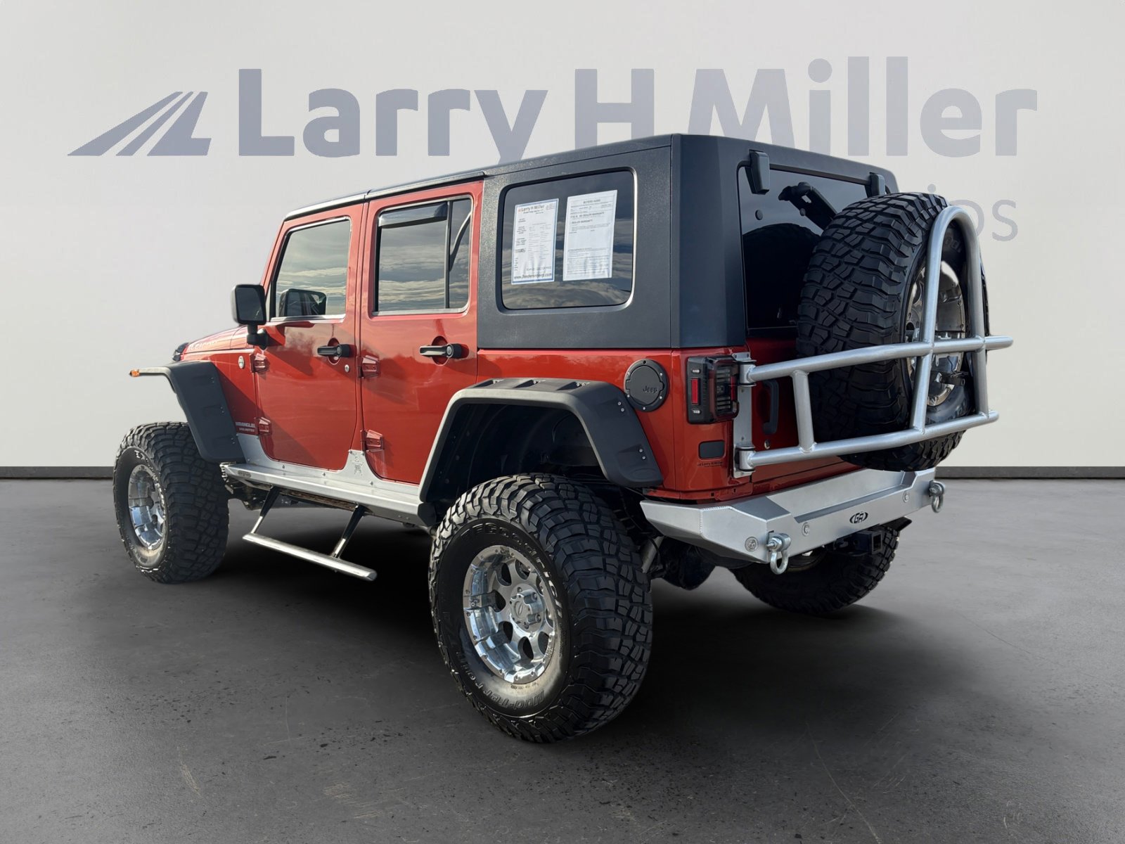 Used 2009 Jeep Wrangler Unlimited Rubicon w/ Dual Top Group image 4