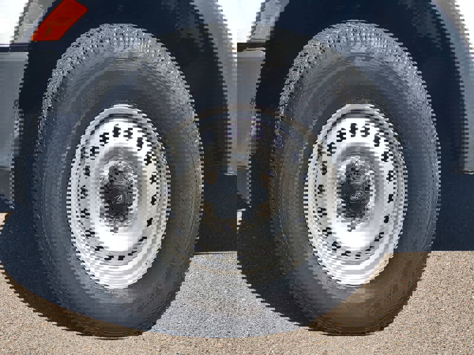 Used 2023 Ford Ranger XL RWD image 9