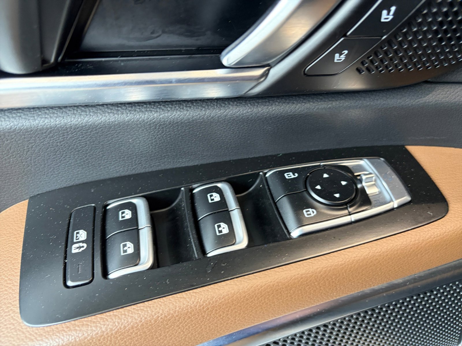 Used 2022 Kia Telluride SX w/ SX Prestige Package AWD/4WD image 14