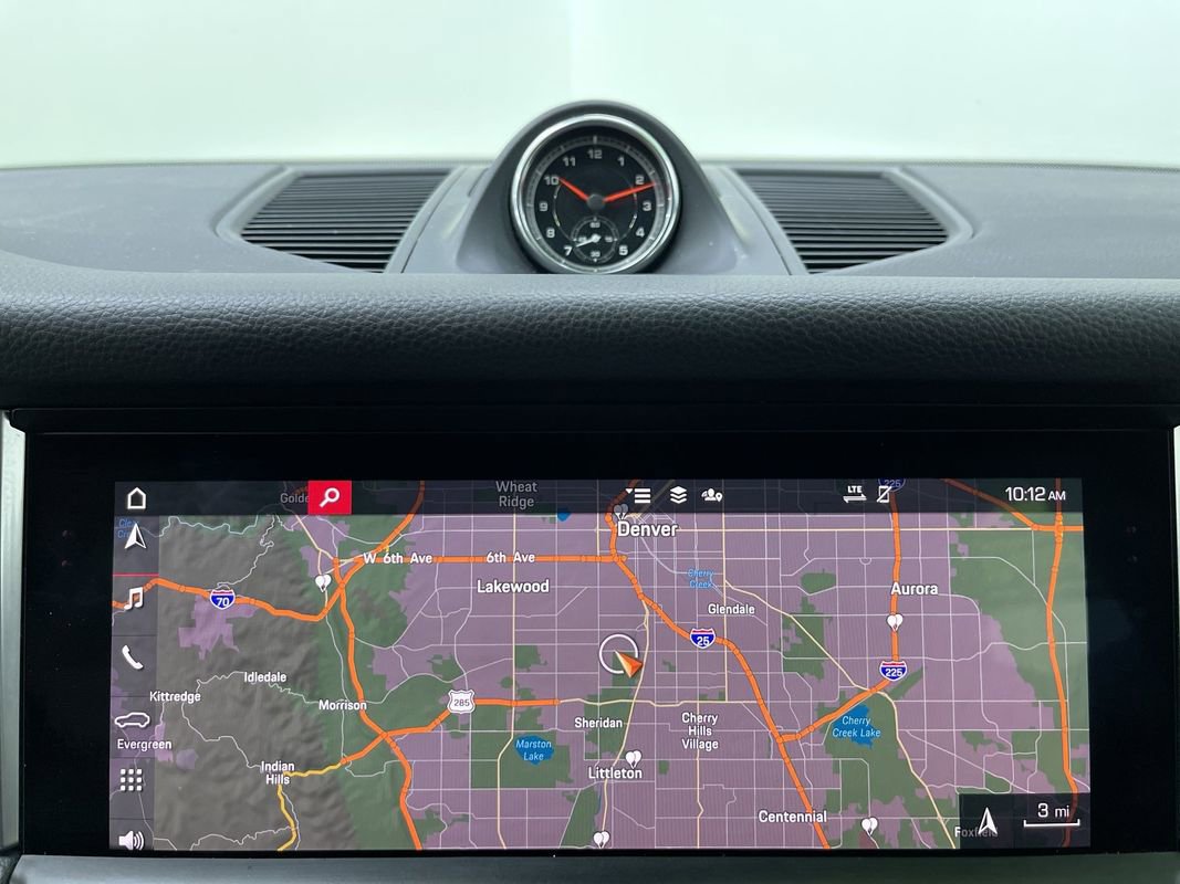 Used 2020 Porsche Macan image 22