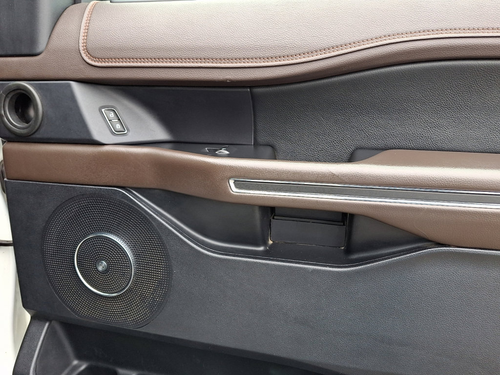 Used 2020 Ford Expedition King Ranch AWD/4WD image 10