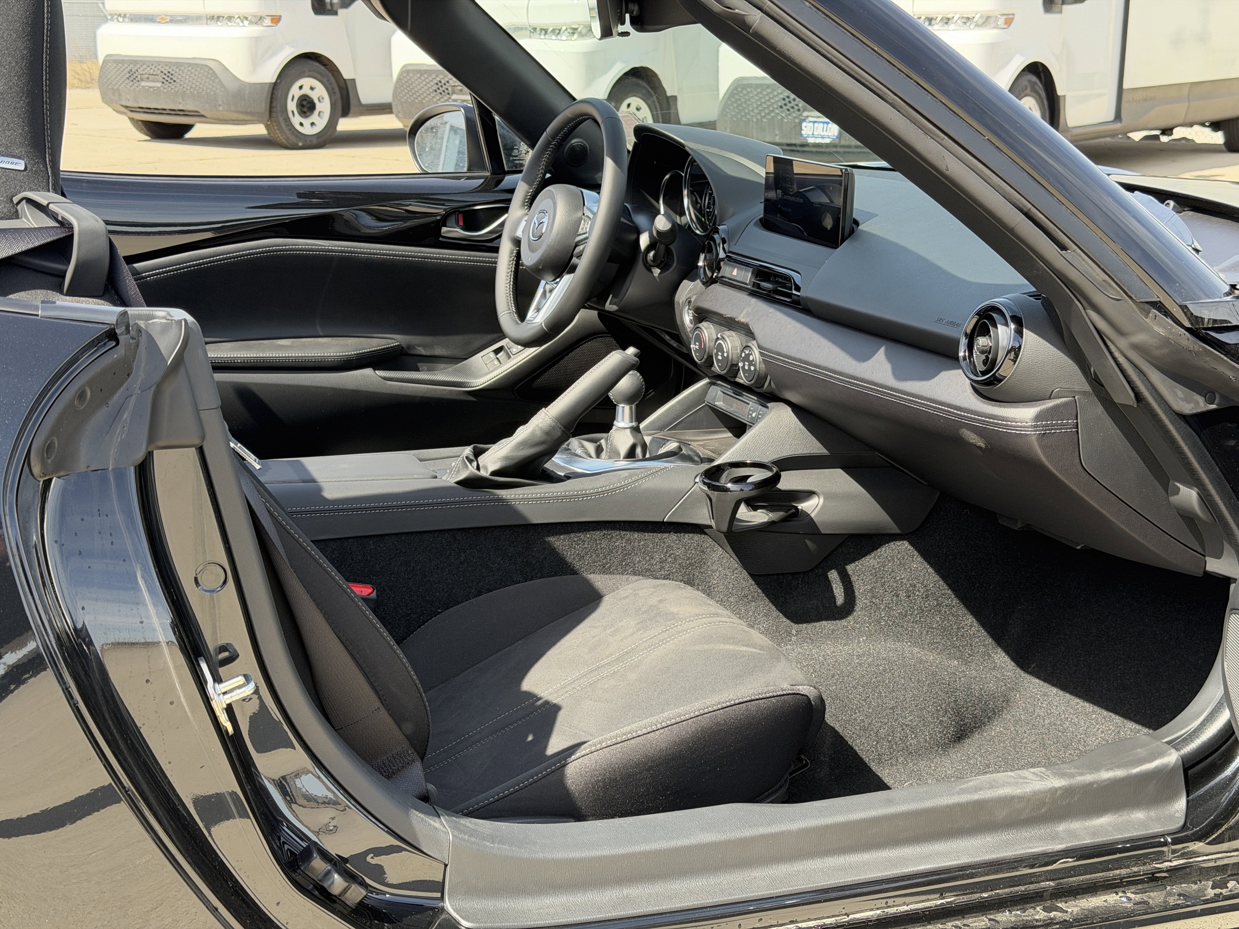 New 2026 MAZDA MX-5 Miata Club w/ Appearance Package RWD image 15