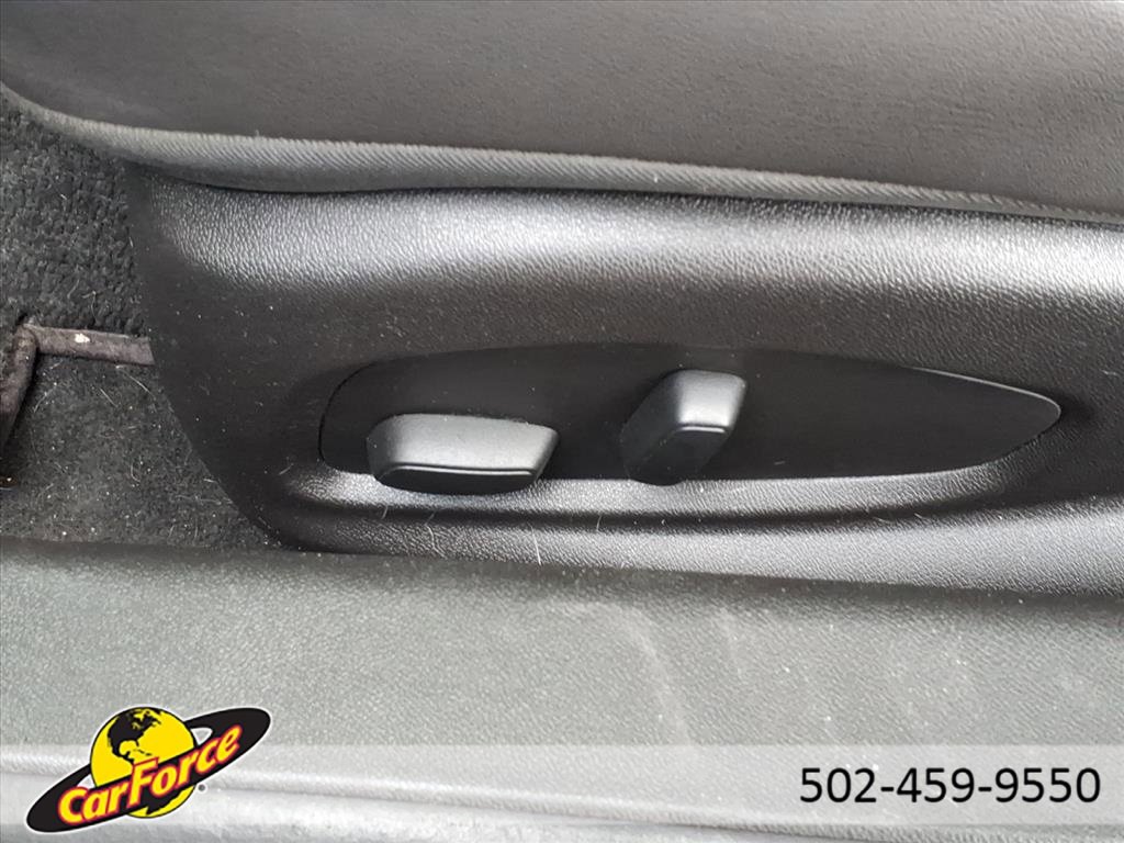 Used 2017 Chevrolet Camaro SS image 17