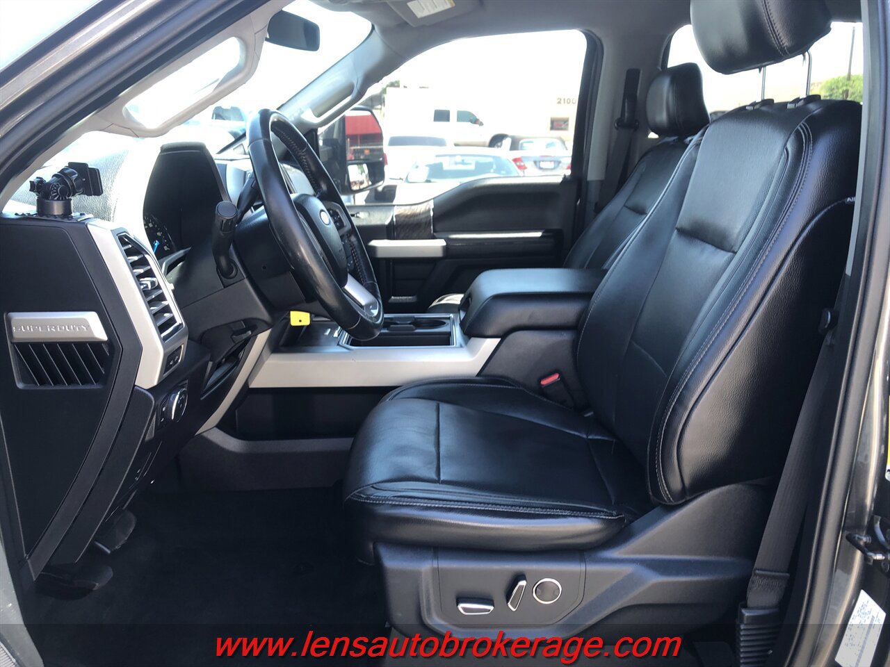 Used 2017 Ford F450 Lariat AWD/4WD image 15