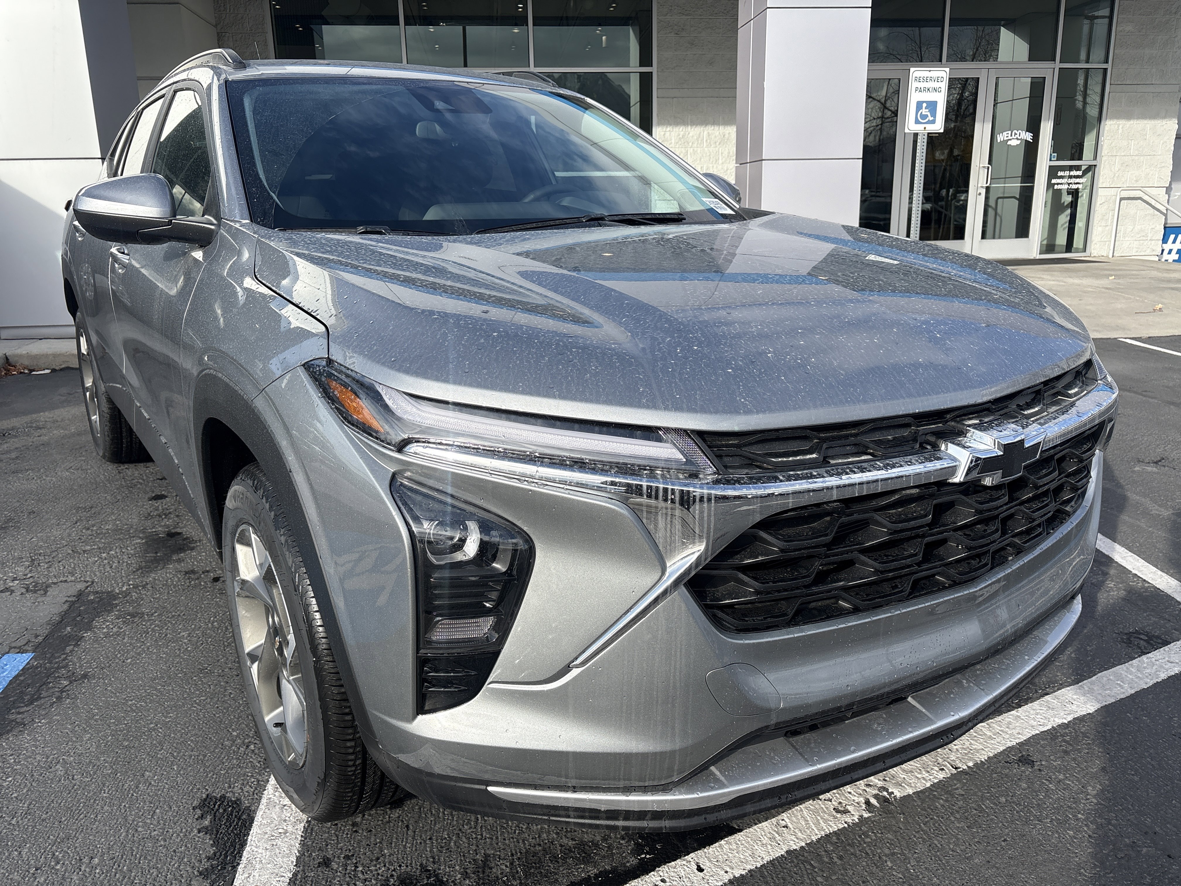 New 2026 Chevrolet Trax LT w/ Driver Confidence Package FWD image 7
