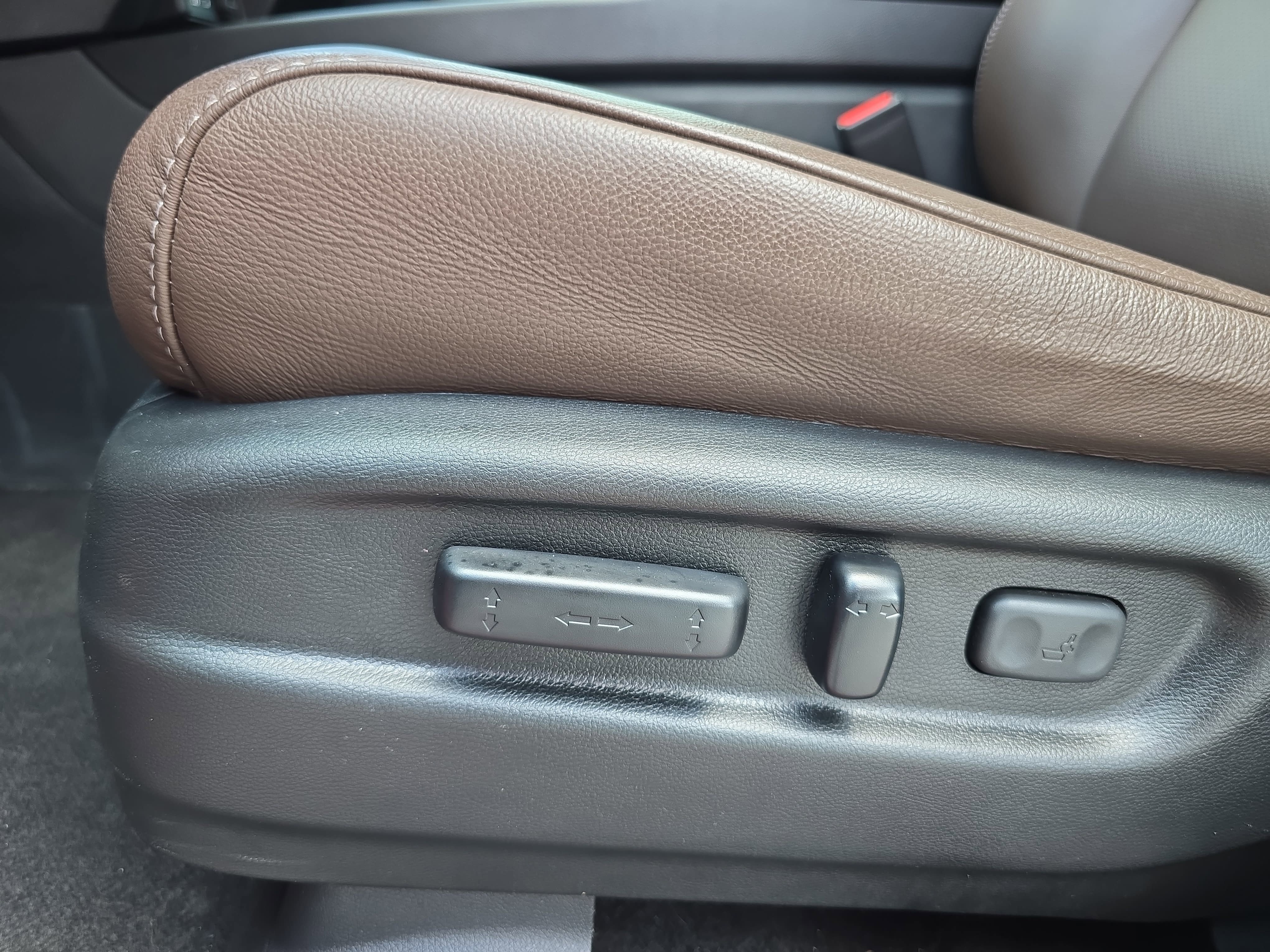 Used 2024 Honda Passport EX-L image 28