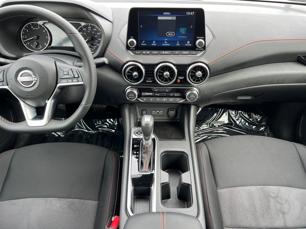 Used 2025 Nissan Sentra SR w/ Trunk Package image 3