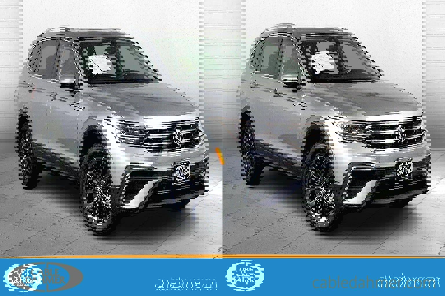 Used 2023 Volkswagen Tiguan SE w/ Panoramic Sunroof Package image 1