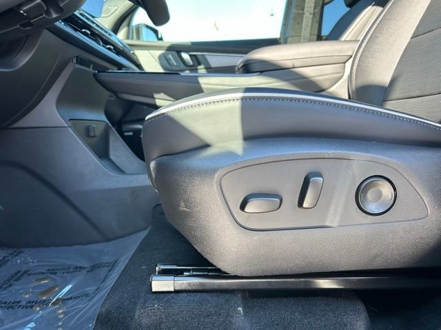 New 2026 Buick Enclave Sport Touring w/ Power Package FWD image 31
