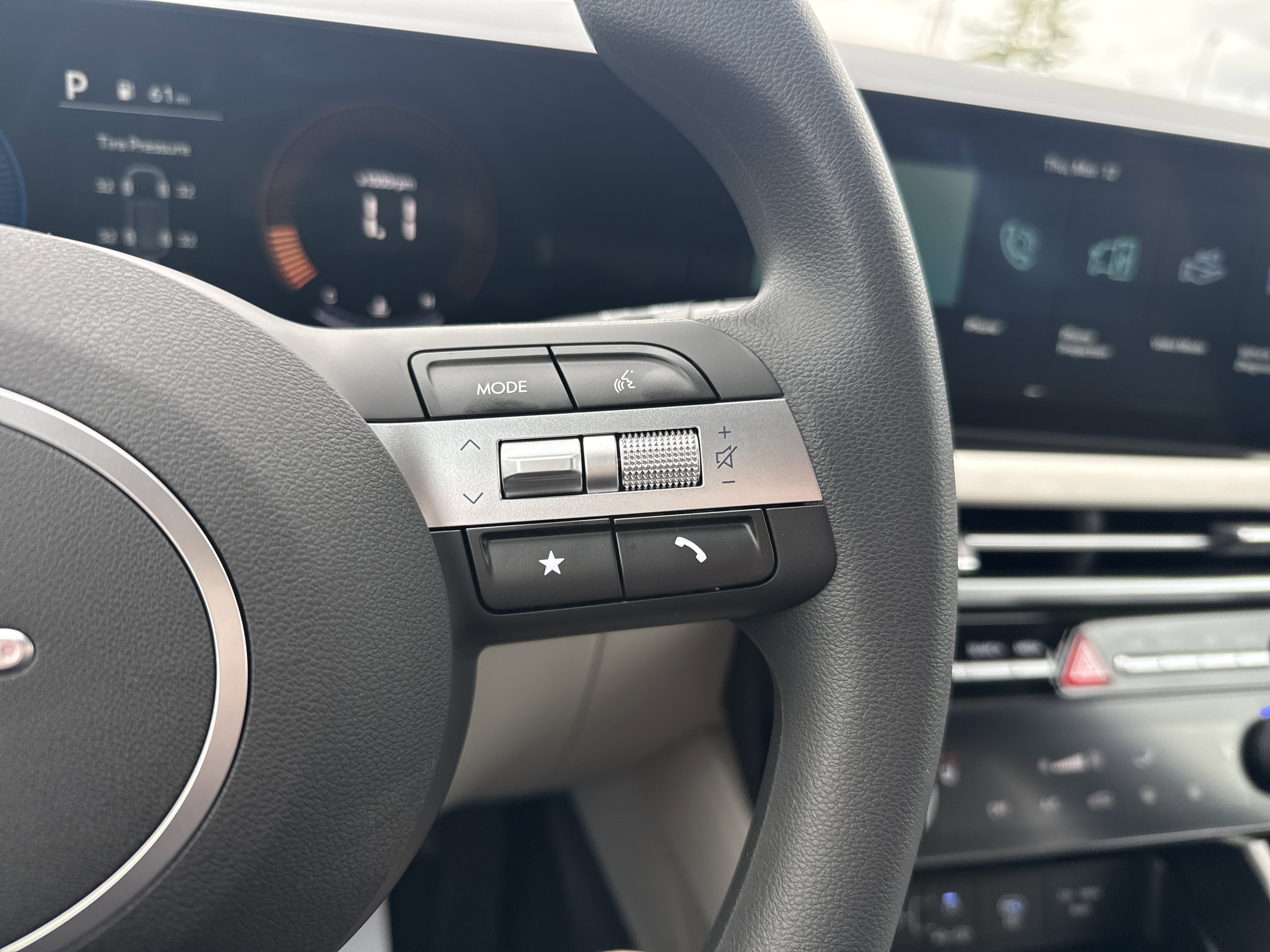 New 2026 Hyundai Tucson SEL image 19