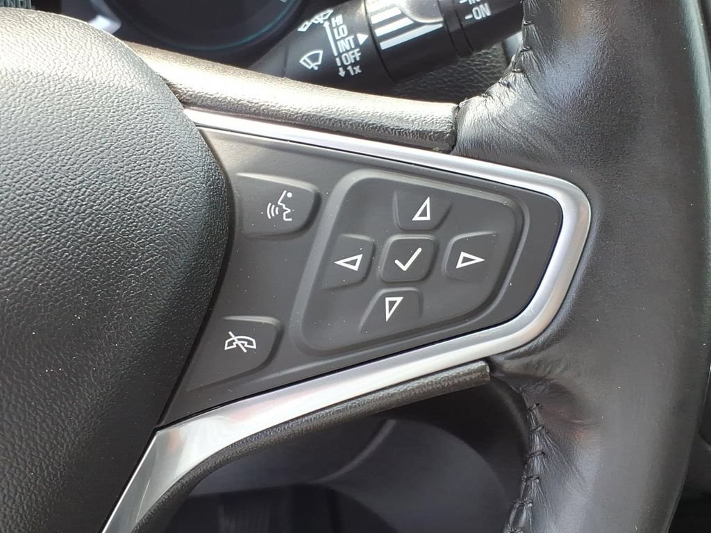 Used 2018 Chevrolet Equinox LT w/ Sun & Infotainment Package AWD/4WD image 22