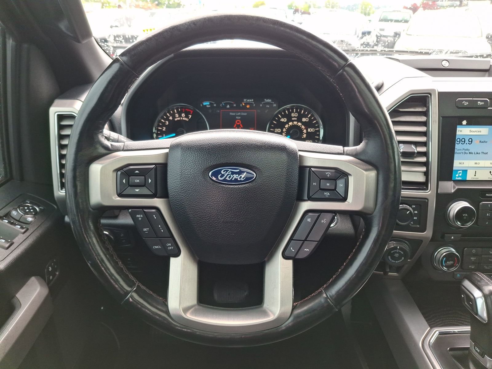 Used 2018 Ford F150 Platinum w/ Technology Package AWD/4WD image 10