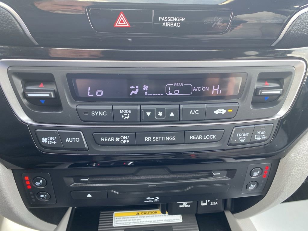 Used 2022 Honda Pilot Elite image 43