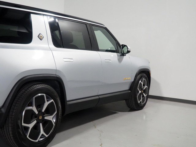Used 2024 Rivian R1S AWD Adventure image 75