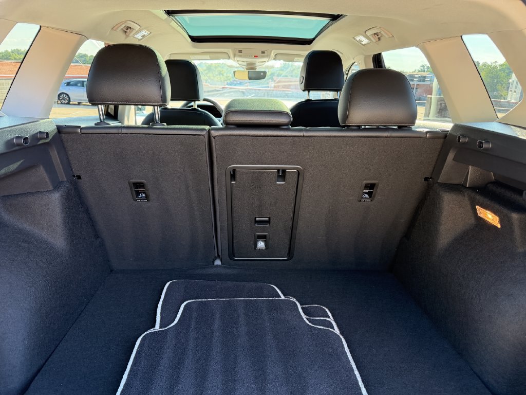 Certified 2023 Volkswagen Taos SEL AWD/4WD image 29