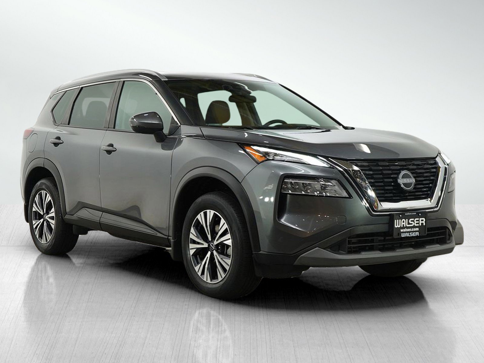Used 2022 Nissan Rogue SV w/ SV Premium Package image 7