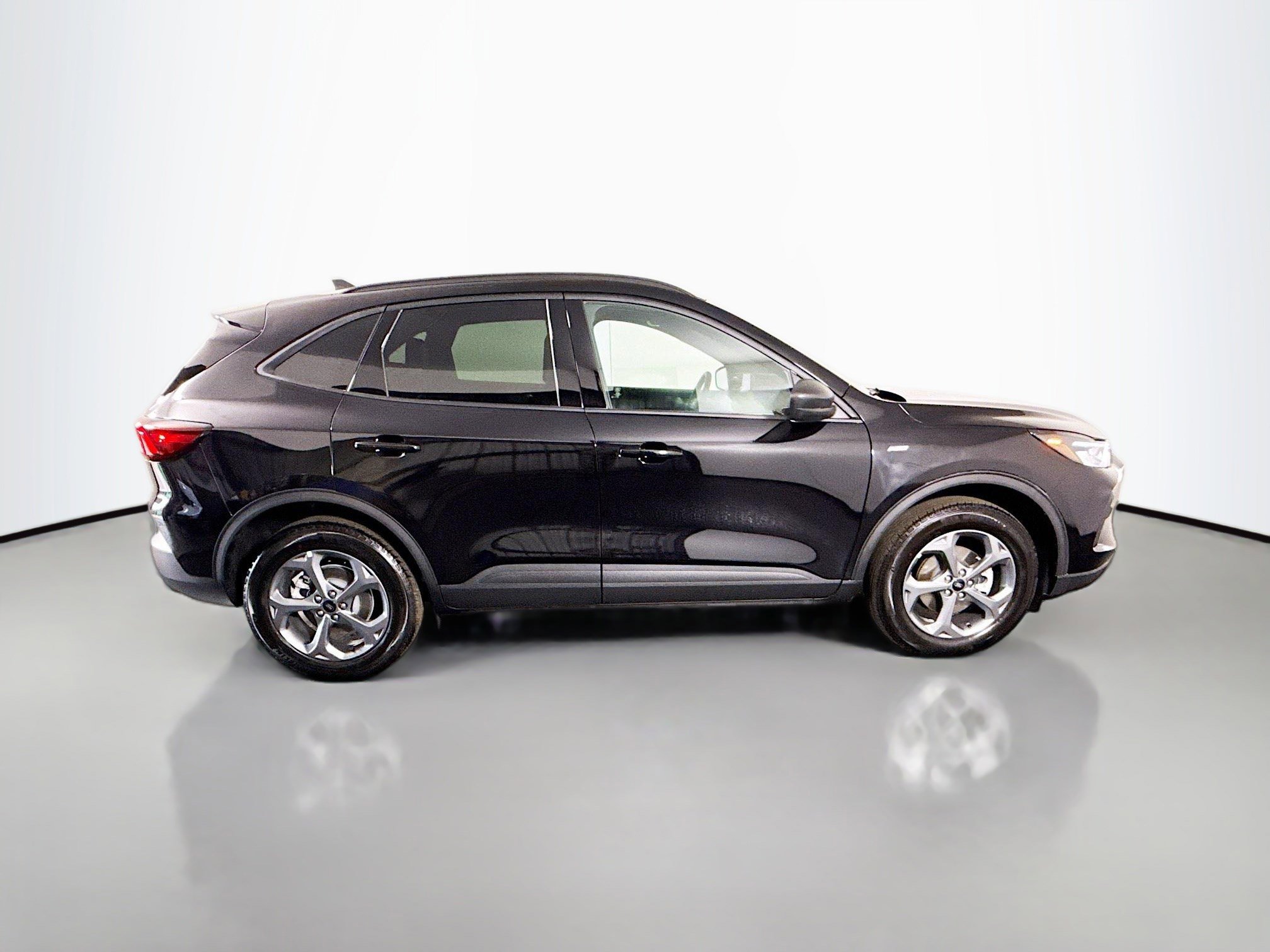 Used 2026 Ford Escape ST-Line image 11
