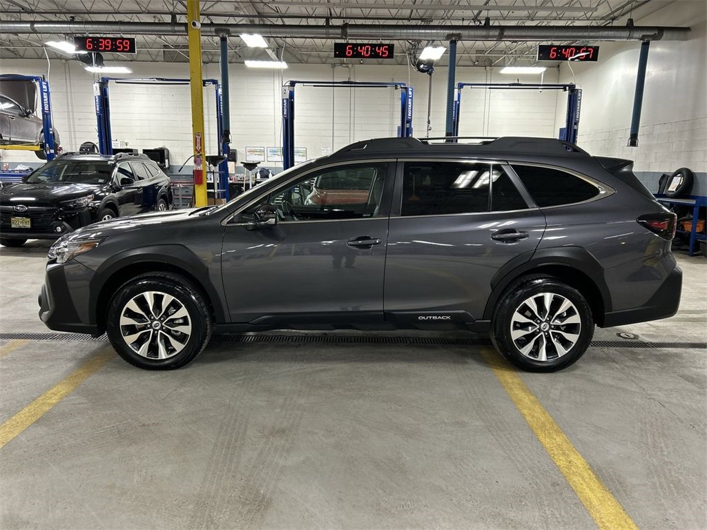 Certified 2023 Subaru Outback Limited image 5