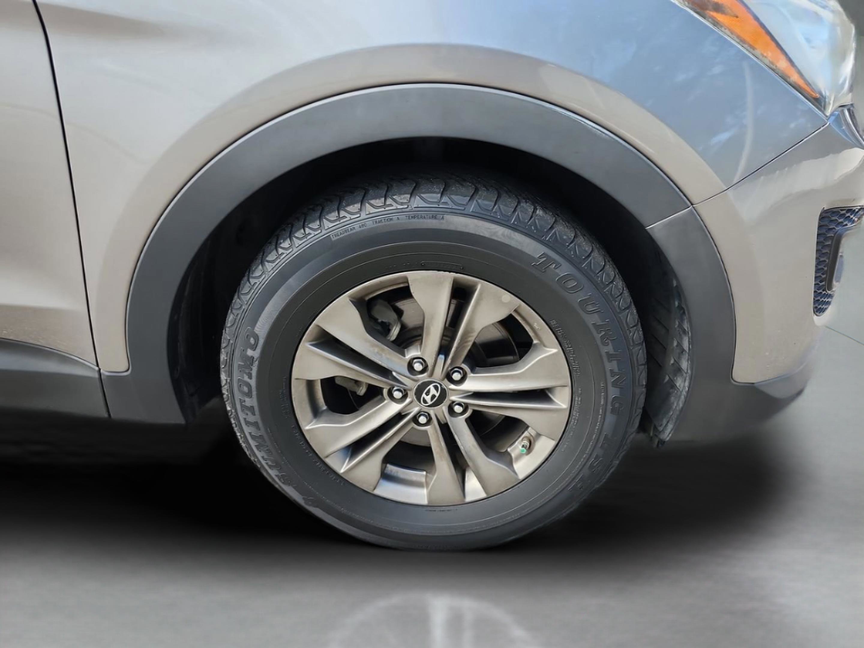 Used 2014 Hyundai Santa Fe Sport image 30