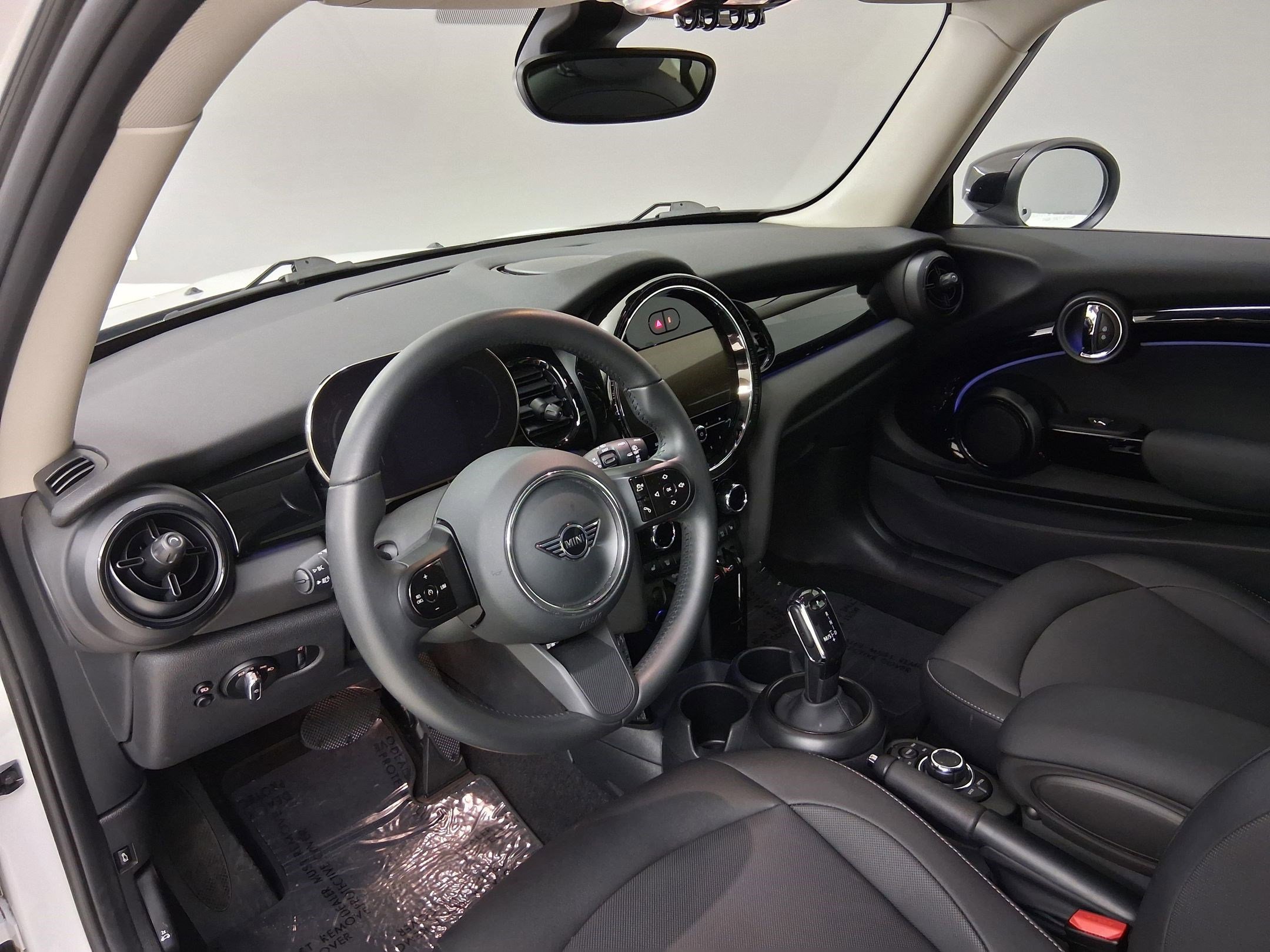 Certified 2024 MINI Cooper 2-Door Hardtop FWD image 2