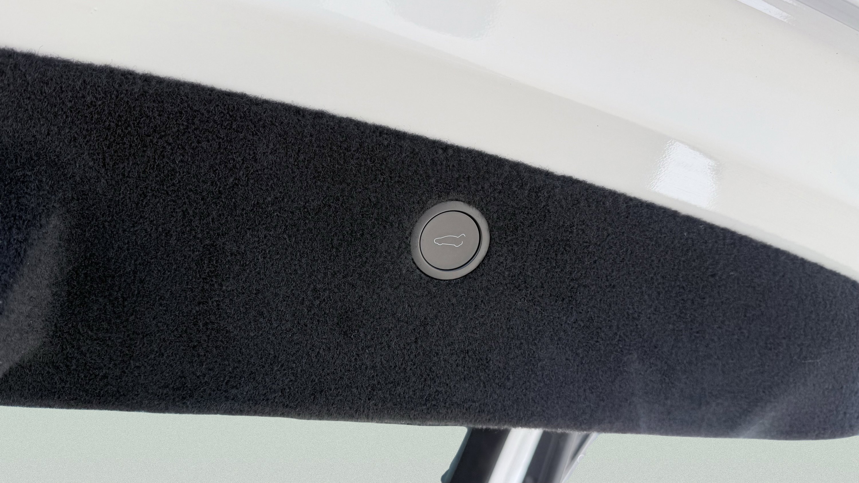 Used 2023 Tesla Model X image 16