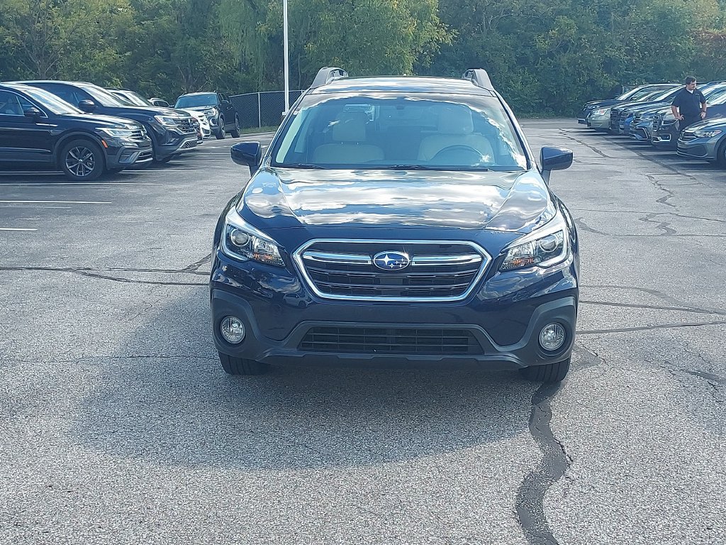 Used 2018 Subaru Outback 2.5i Premium AWD/4WD image 2