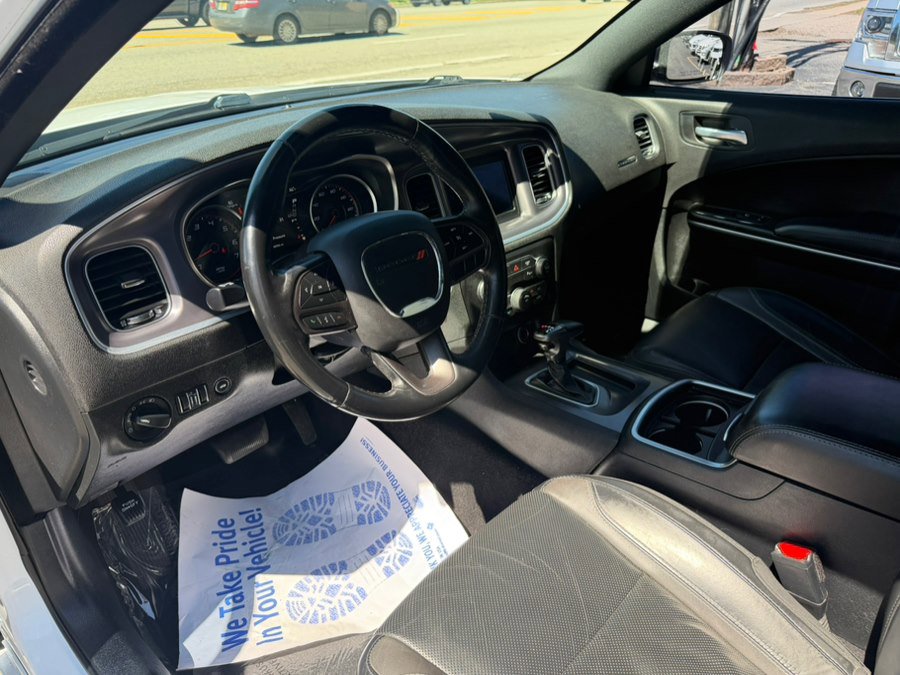 Used 2019 Dodge Charger SXT w/ Leather Interior Group image 24
