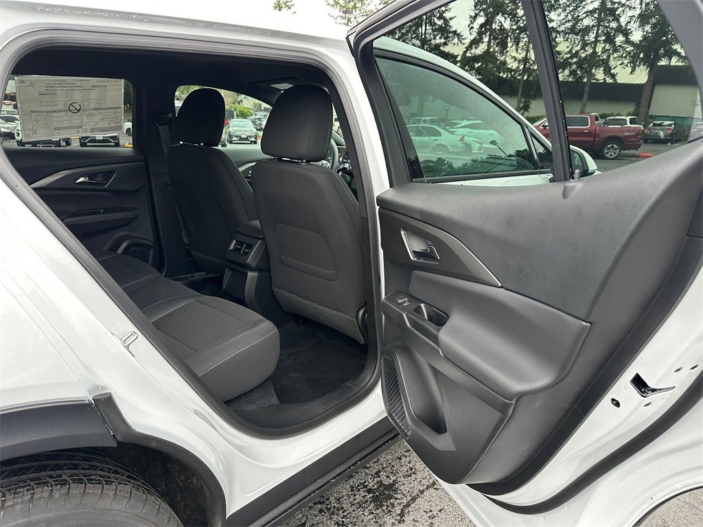 New 2026 Chevrolet Equinox EV LT image 13