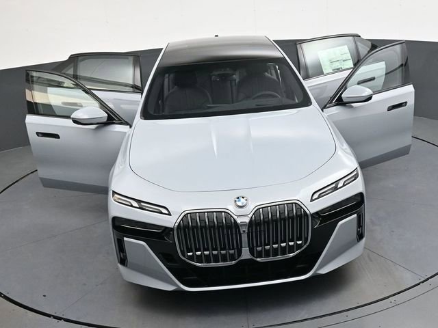 New 2026 BMW 740i xDrive image 38