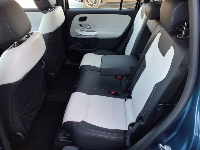 Certified 2023 Mercedes-Benz GLB 35 AMG 4MATIC image 18