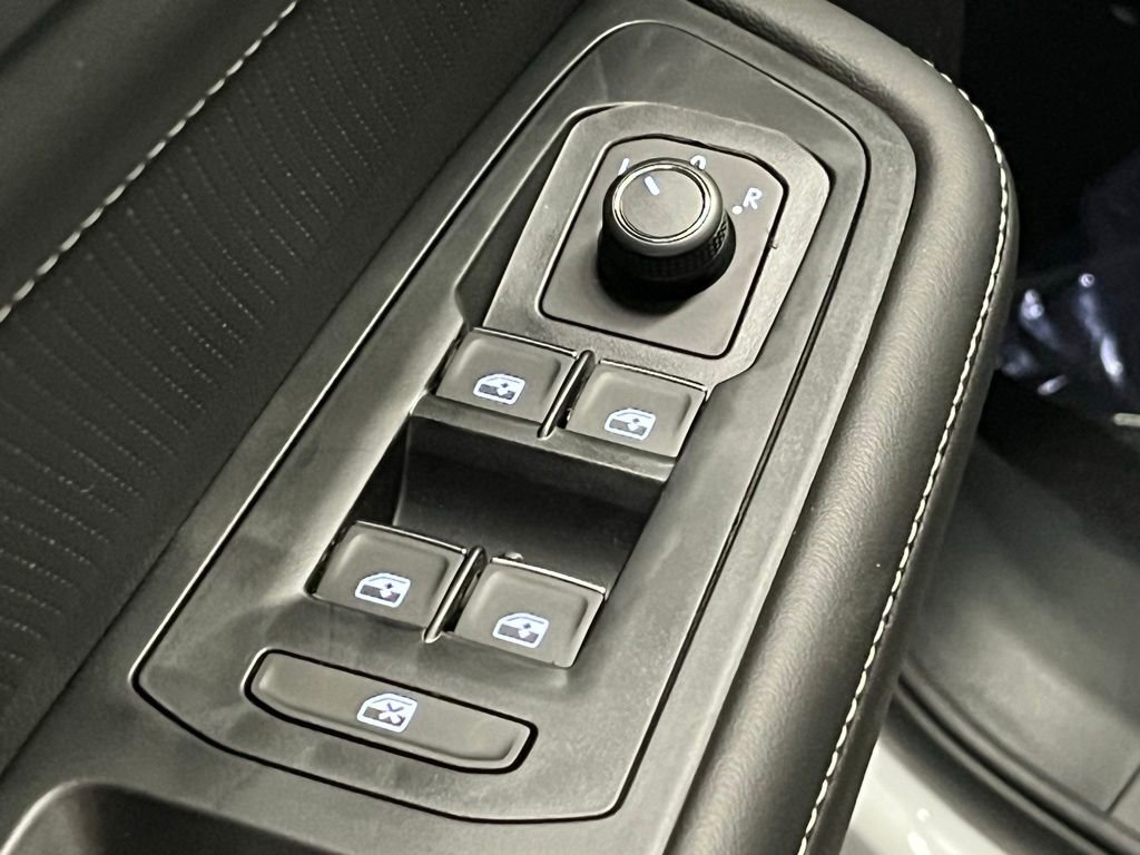 New 2026 Volkswagen Atlas Cross Sport SE AWD/4WD image 20